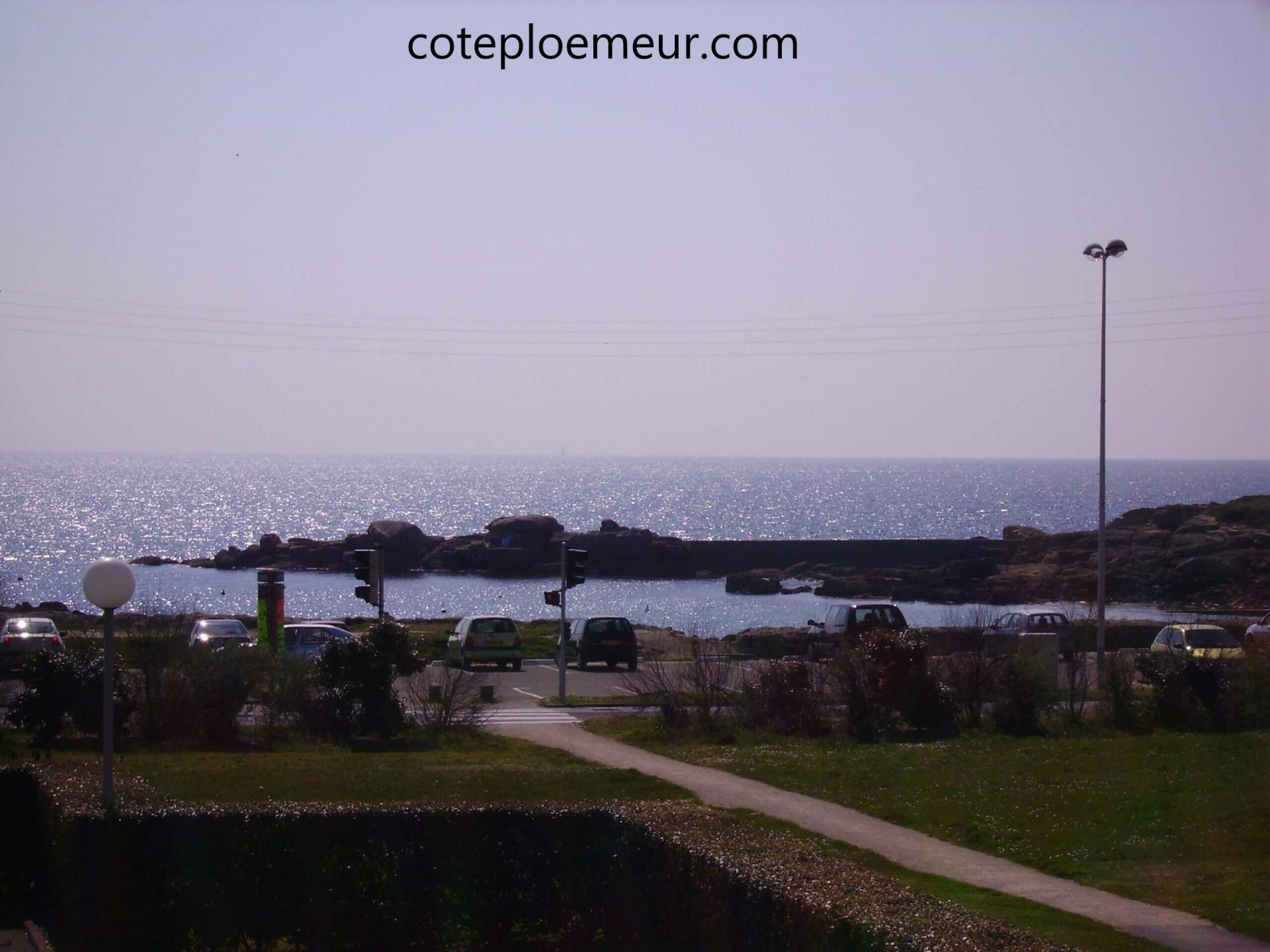 Vue sur la plage et l’Île de Groix de l'appartement C